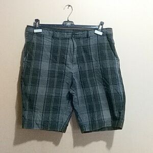 Calvin Klein shorts size 34